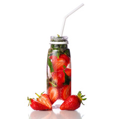 Bottle strawberry lemonade with mint