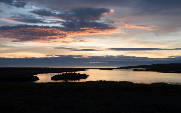 Mitternachtssonne an der Küste bei Húsavík - Skjálfandibucht / Nord-Island