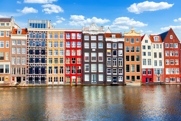 Houses in Amsterdam © adisa