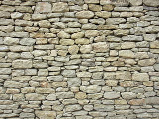 Alte Trockenmauer aus Bruchsteinen