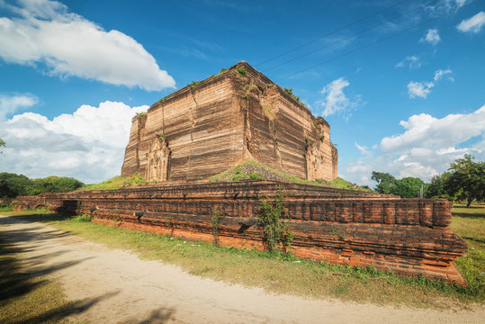 Pahtodawgyi Pagoda, Mingun, Mandalay region, Myanmar