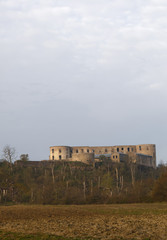 Fototapeta na wymiar Ruin of the Borgholm castle in morning light, built around year 1100 used for defence of the Baltic sea.