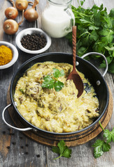 Chicken liver in creamy sauce with curry