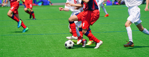サッカー　フットボール © makieni