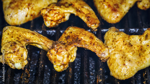 &amp;quot;gegrillte Hähnchenflügel.&amp;quot; Stockfotos und lizenzfreie Bilder auf ...