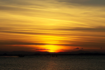 Obraz premium Sunset sky on the lake