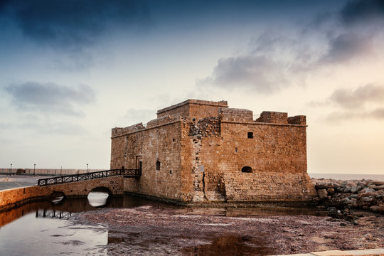 afos Harbour Castle, Turkish Castle in Pathos, Cyprus on a sunset, beautiful landscape