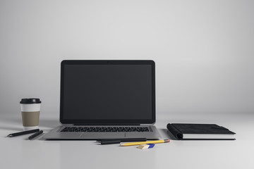 Desktop with emtpy laptop