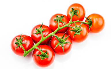 Tomaten auf weissem hintergrund 
