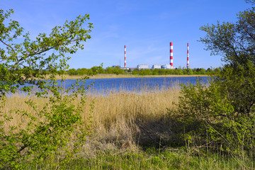 Warsaw, Poland - Siekierki Power and Heat Plant in Czerniakow quarter of Warsaw neighboring Czerniakowskie Lake nature reserve © Art Media Factory