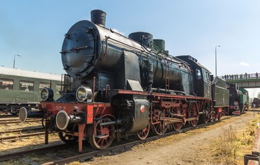 Obraz na płótnie Canvas vintage steam engine train