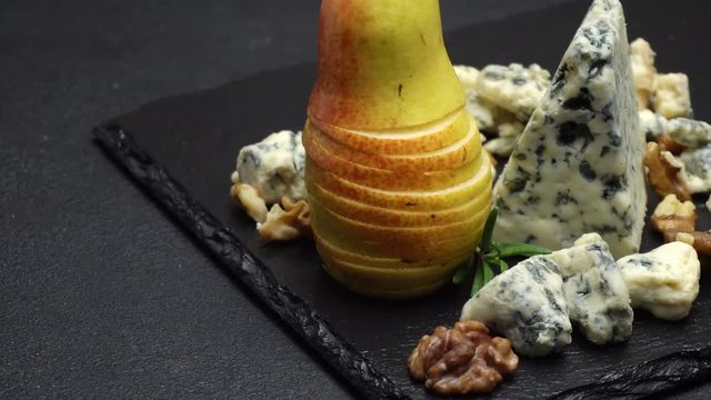Video of roquefort or dorblu cheese and pears