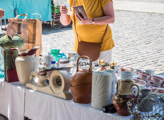 Trödelmarkt in der Stadt