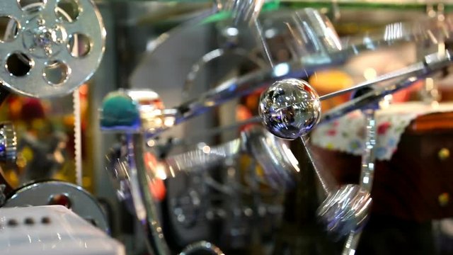 Pendulum. A system that is suspended in a gravitational field and performs mechanical vibrations.