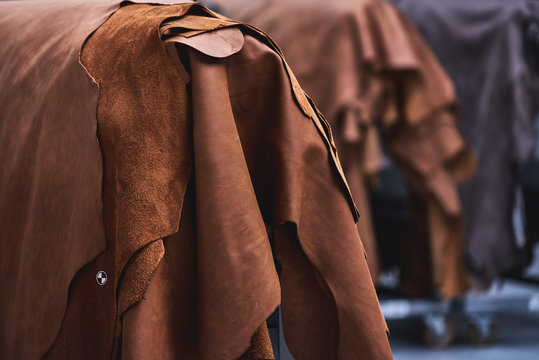 Production of leather furniture