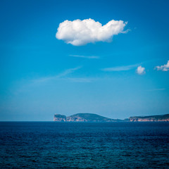 Fototapeta na wymiar view of the coast of capo caccia from the city of alghero