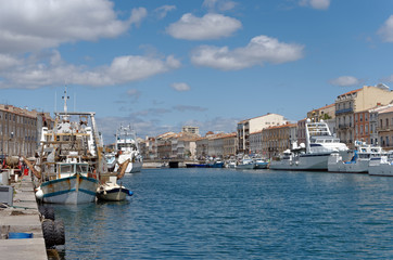 Fototapeta na wymiar Sete harbor in the south of France
