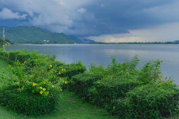 Fototapeta premium Before the rain fell in the quiet atmosphere on the river.