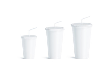 Blank white disposable cup with straw mock up set isolated, 3d rendering. Empty paper soda drinking mug mockup with lid and tube different sizes. Clear soft drink cola take away plastic package