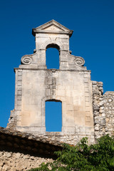 Eglise en ruine à Eygalière