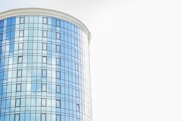 Fototapeta premium soft focus building glass facade on white empty space background for copy or text