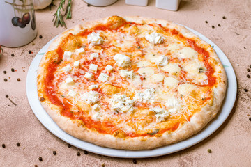 Pizza Quattro formaggi