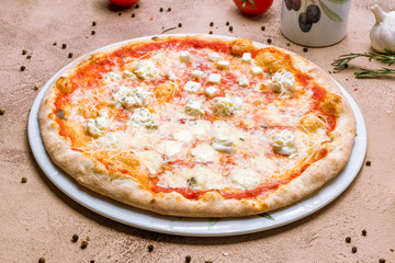 Pizza Quattro formaggi