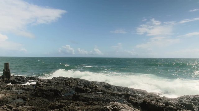 In a hot sunny day by the ocean, the waves hit the rocks.
Original Author: Danny Feng
www.hellodannyfeng.com