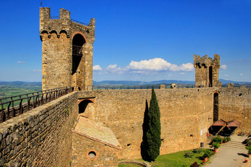 Fototapeta premium Courtyard of Montalcino Fortress in Val d'Orcia, Tuscany, Italy