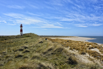 Fototapeta na wymiar Leuchtturm List-Ost auf der Insel Sylt