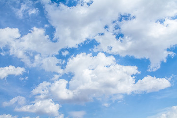 Obraz premium White clouds in the sky