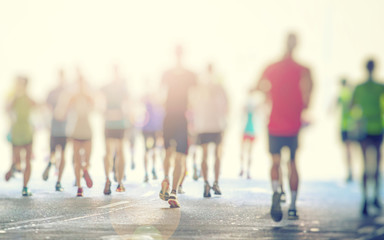 marathon runners in the city 