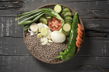 ingredients to prepare a vegetarian lentil stew.