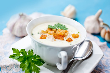 Knoblauchsuppe