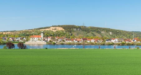 Fototapeta na wymiar Panorama der Ortschaft Schwabelweiß bei Regensburg, Deutschland