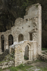 Gole di Fara San Martino, Abbazia di San Martino in Valle e free climbing