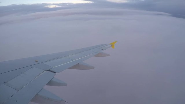 virage dans les nuages