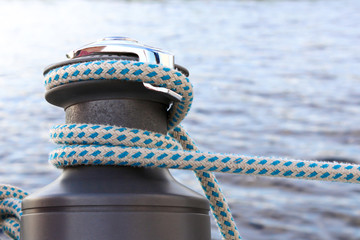 Bitt with mooring cable