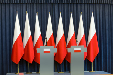 flagi Polski mównica © FOTOWAWA