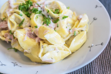 Tortellini alla Panna