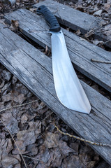 Kind of knife side. View of the machete at an angle.