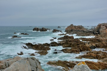 Fototapeta na wymiar Paysage de la côte bretonne à Plougrescant 
