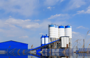 Cement concrete mixing equipment