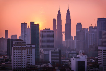 Fototapeta na wymiar Beautiful sunrise landscape of aerial Kuala Lumpur skyline, Malaysia