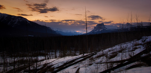 Fototapeta na wymiar Canada Mountain Valley Sunset Light Landscape Banff National Park Spring Colours