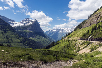Fototapeta na wymiar Lanscape image of Glacier National Park along the Going-To-The-Sun road in Northern Montana in the Summer time