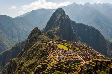Blick auf das erstaunliche Machu Picchu, die verlorene Inkastadt, Wayna Picchu und die Berge. Machu Picchu ist eines der neuen sieben Weltwunder. Peru