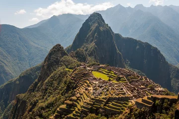Foto auf Acrylglas Machu Picchu Blick auf das erstaunliche Machu Picchu, die verlorene Inkastadt, Wayna Picchu und die Berge. Machu Picchu ist eines der neuen sieben Weltwunder. Peru