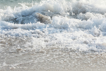 Fototapeta na wymiar wave on the ocean beach