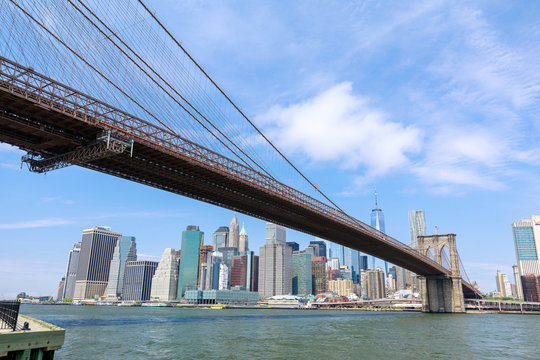 The Brooklyn Bridge with New York skyline